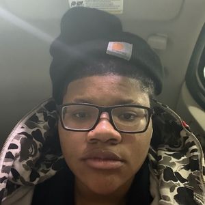 Meet your Posher, Carrie